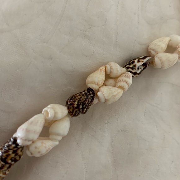 2 Hand Made Hawaïen Necklaces !! - Picture 7 of 7